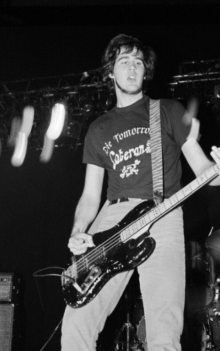 bassiste de Nirvana, ligne de basse
